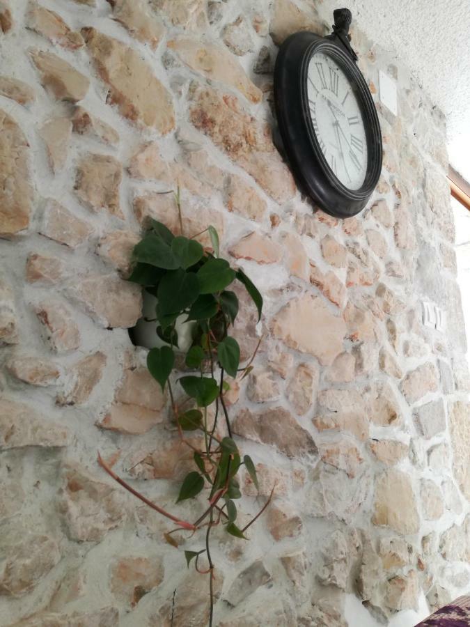 Traditional Stone House St.Anton Malinska Luaran gambar