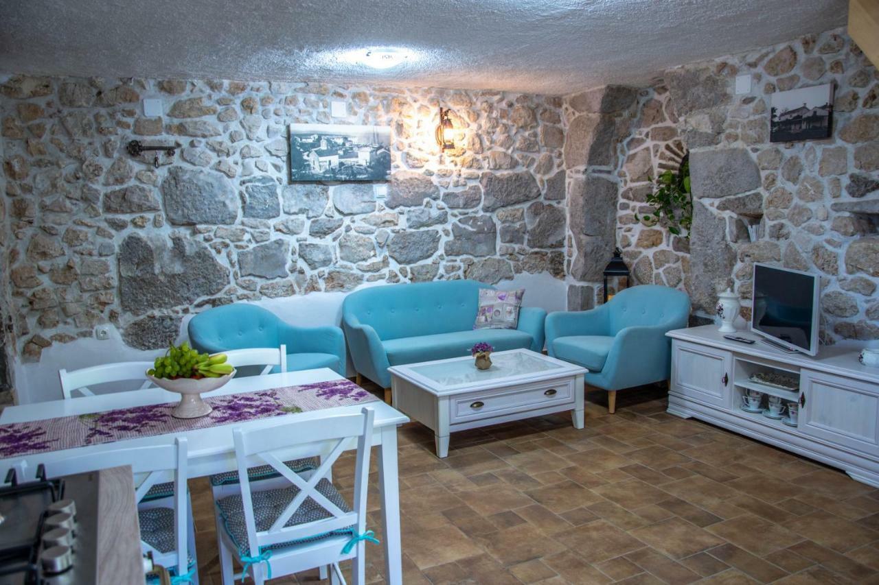 Traditional Stone House St.Anton Malinska Luaran gambar